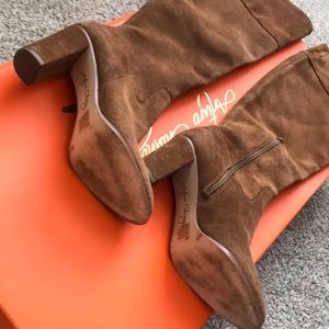 Arturo Chiang Shoes - Brown Suede Over the Knee Boots Arturo Chiang Shoes - Brown Suede Over the Knee Boots